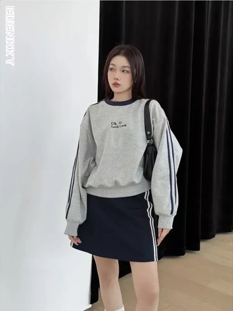 Womens Loose Autumn Sweatshirts Vintage Y2k Korean Preppy Style Retro Striped Pullovers Chic Crop Casual Classic Fashion Tops 240822