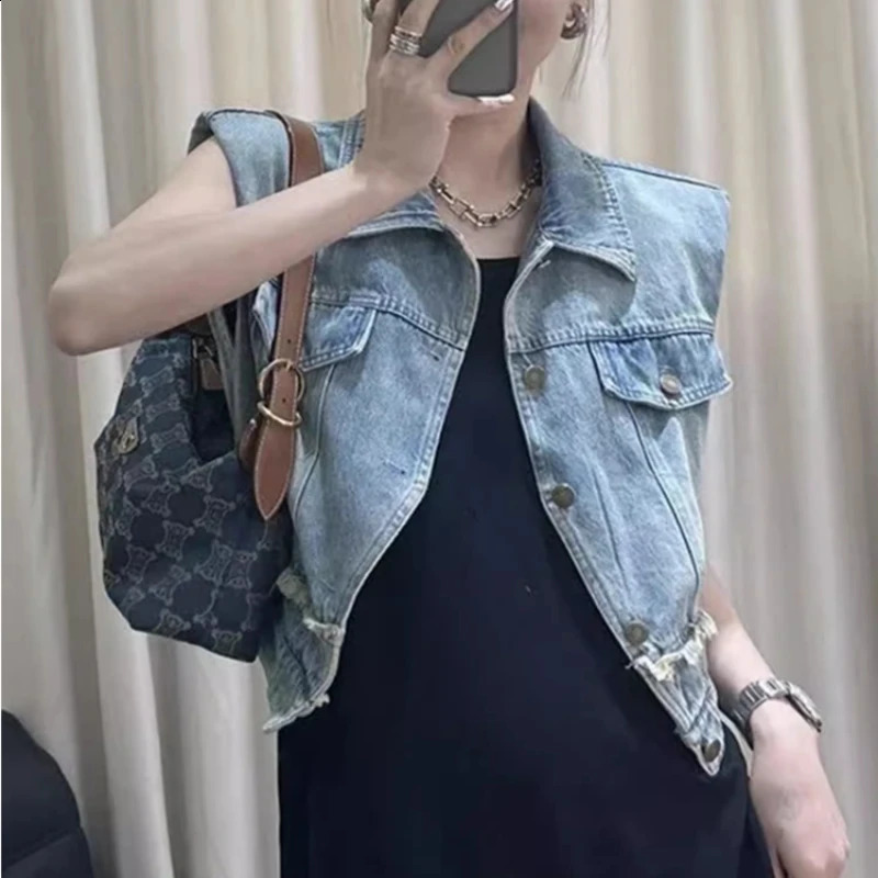 Spring/Summer Vest Coat Womens Fashion Trend Retro Fur Edge Shoulder Short Denim Personalized Casual Flip Collar Top 240822