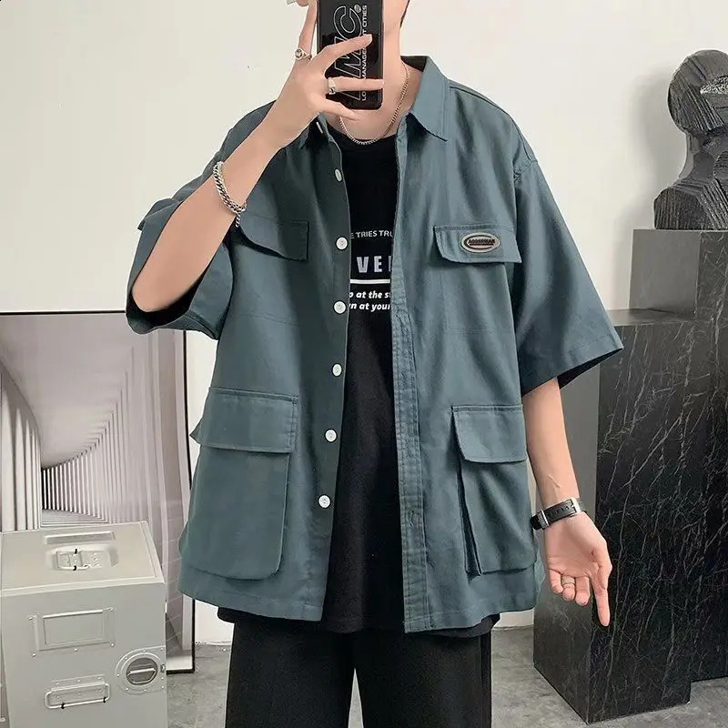 Chemises pour hommes avec cargo de poche chemise de style coréen lâche Asie décontractée Asie Cool Hipster Original Half manche Normal Collar I x