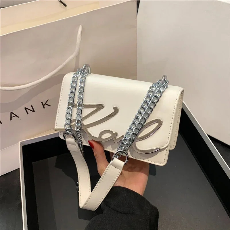 Designer Bag selling trend Sewing zipper PU Ladies' single shoulder bag womens shoulder bag fashionable half month n cross body 240823