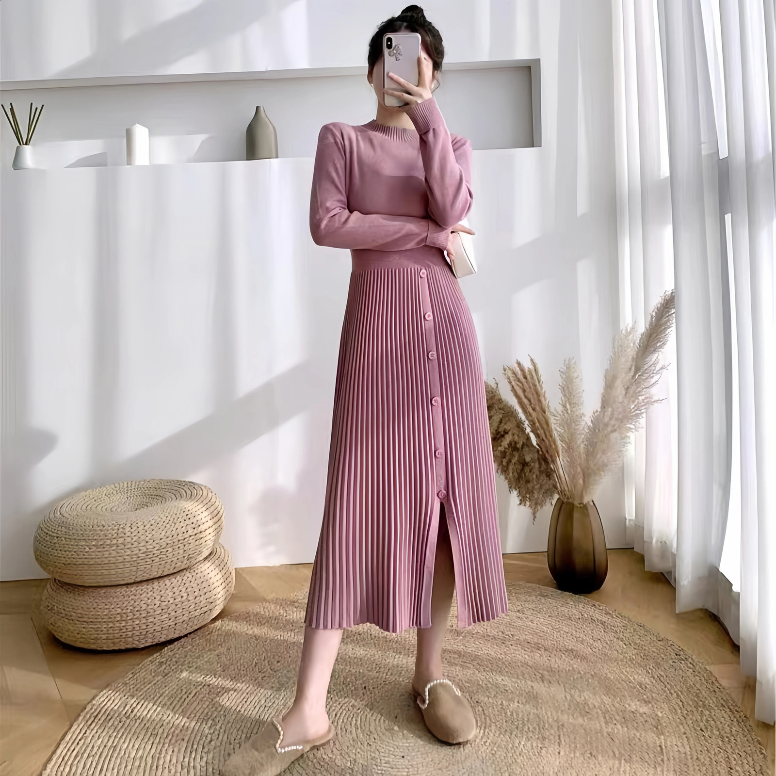Robe midi mi-col à demi-col de printemps pour les vêtements de femme Pull en forme et fusée Bottom Womens la robe tricotée 240822