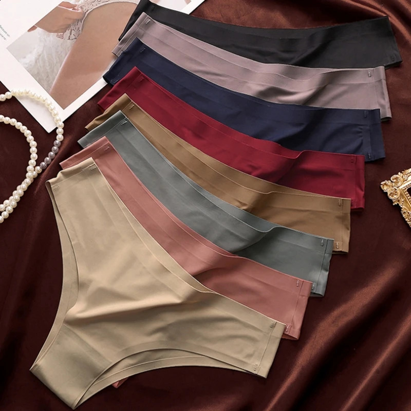 4pcs / set culotte sans couture Femmes Sexe sous-vêtements Silk Silk Low Raist G-String Femme Soft Solid Ultra-Thin Briefs 240823