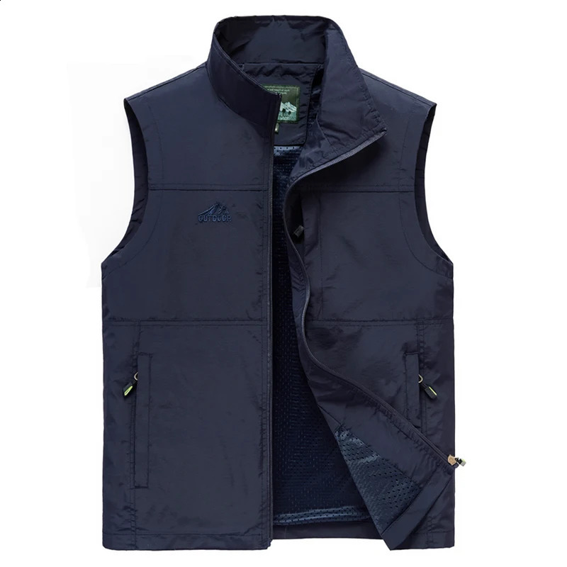 Vêtes pour hommes Arrivée hommes sans manches gilet été au printemps automne voyage décontracté voyage à l'extérieur multipocket le gain mâle 240
