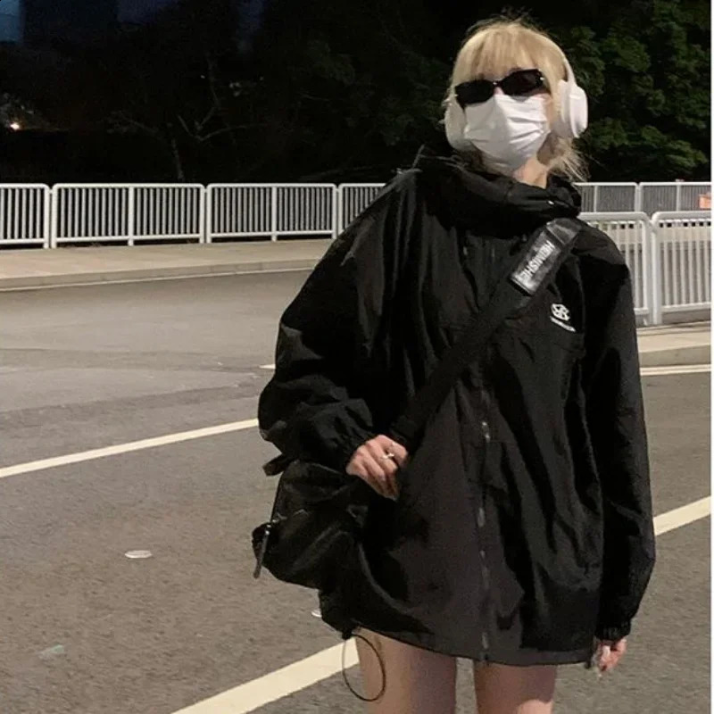 Deeptown Autumn Waterproof Hooded Jacket Women Pure Color Zipper Techwear Windbreaker Korean Fashion Y2k Clothing Trench Coat 240823