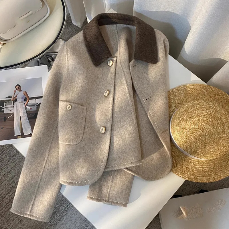Mabête en laine doubler femme élégante pardessue courte du bureau de mode lâche simple veste en laine poitrine chaleureuse automne top 240823