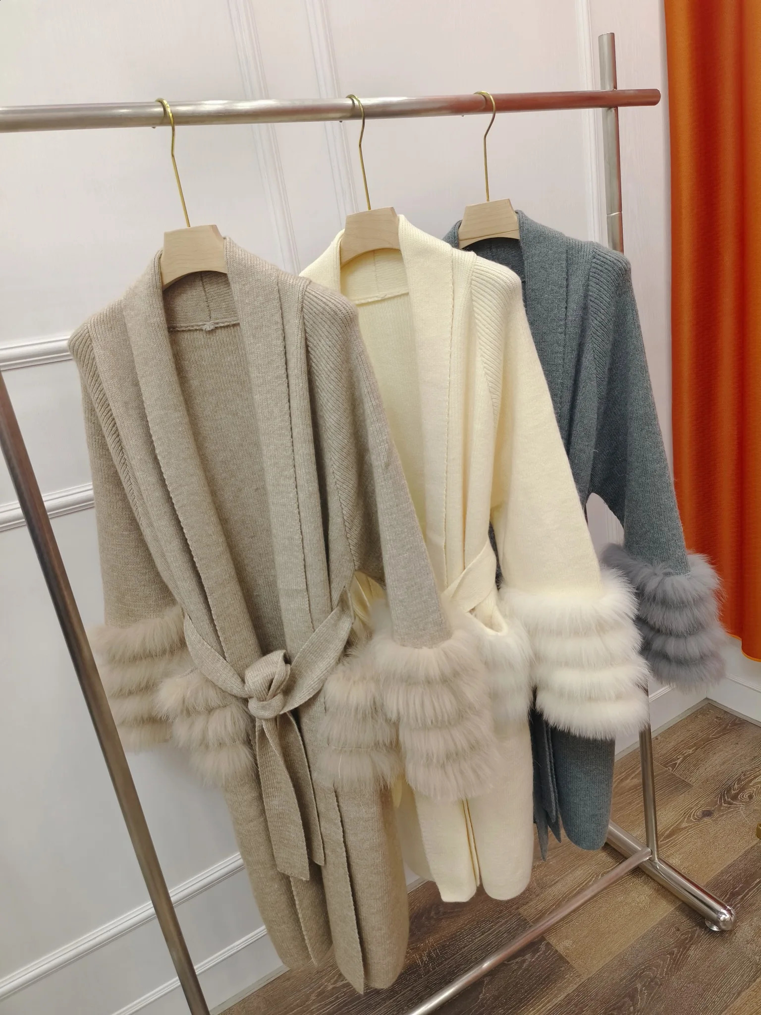 2024 Spring/Autumn Womens Genuine Fox Fur Knitted Coat Fox Fur Collar Special Belt Sweater Womens Coat Long Sleeve 240824