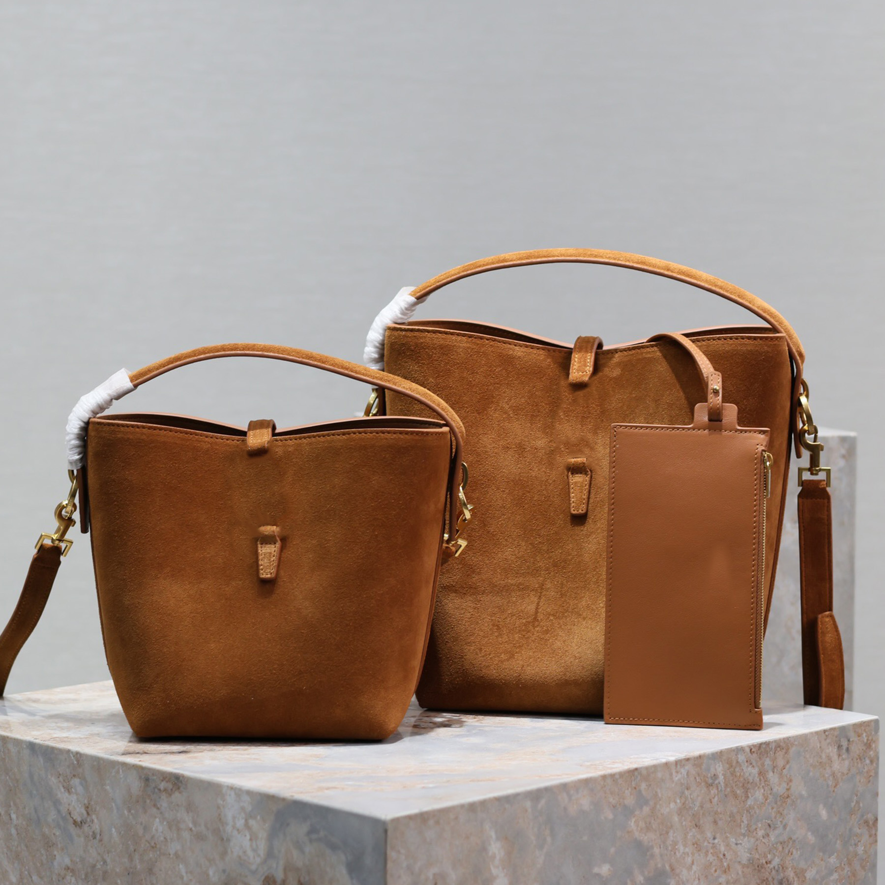 Top Quality 10A Suede Bucket Bag Luxury Designer Golden Hardware Removable Strap Shoulder Large Capacity Fashion Women Casual Shopping Handbag Purse