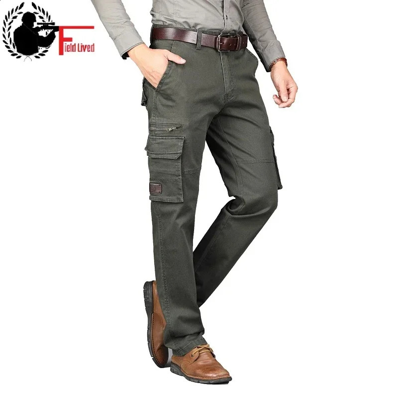 Pantalon de cargaison de style militaire au printemps armée de coton armée de nombreuses poches pantalon tactique de travail en ajustement droit