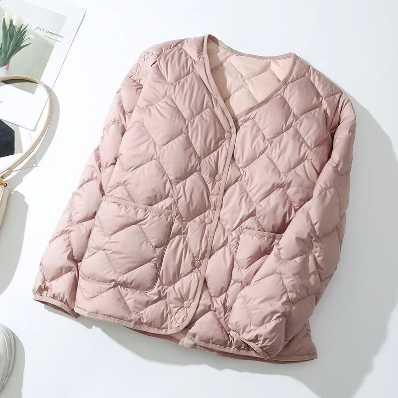 Autumn Winter Quilted Duck Down Coat Women Ultra Light Thin Fresh Puffer Jacket Fashion Short Warm Oversize Parka Jackets 240824