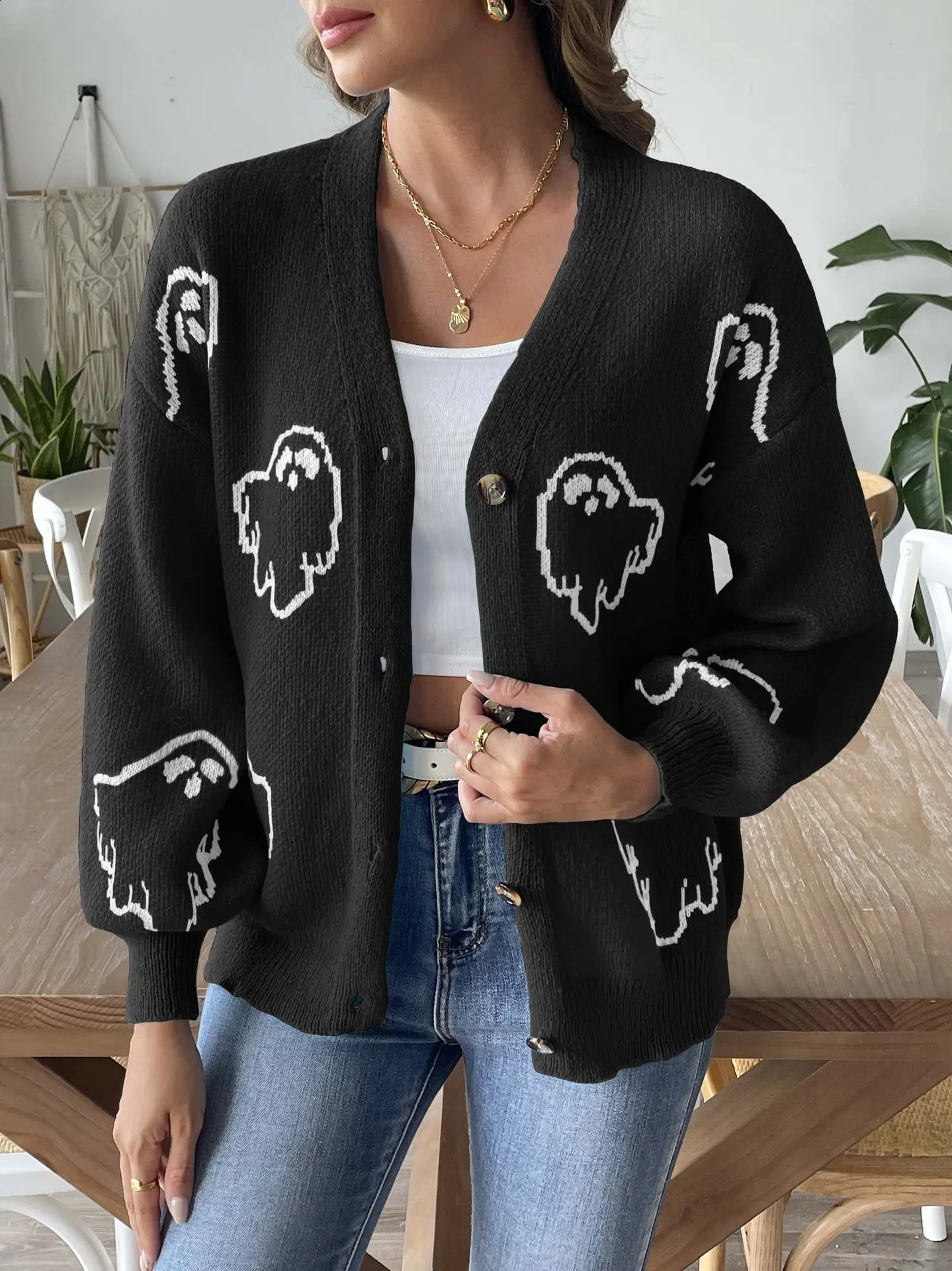 Cartoon Ladies Pullovers Sweater Halloween Fashion Streetwear VNeck Vintage Loose Casual Comfortable Long Sleeved Autumn Winter 240824