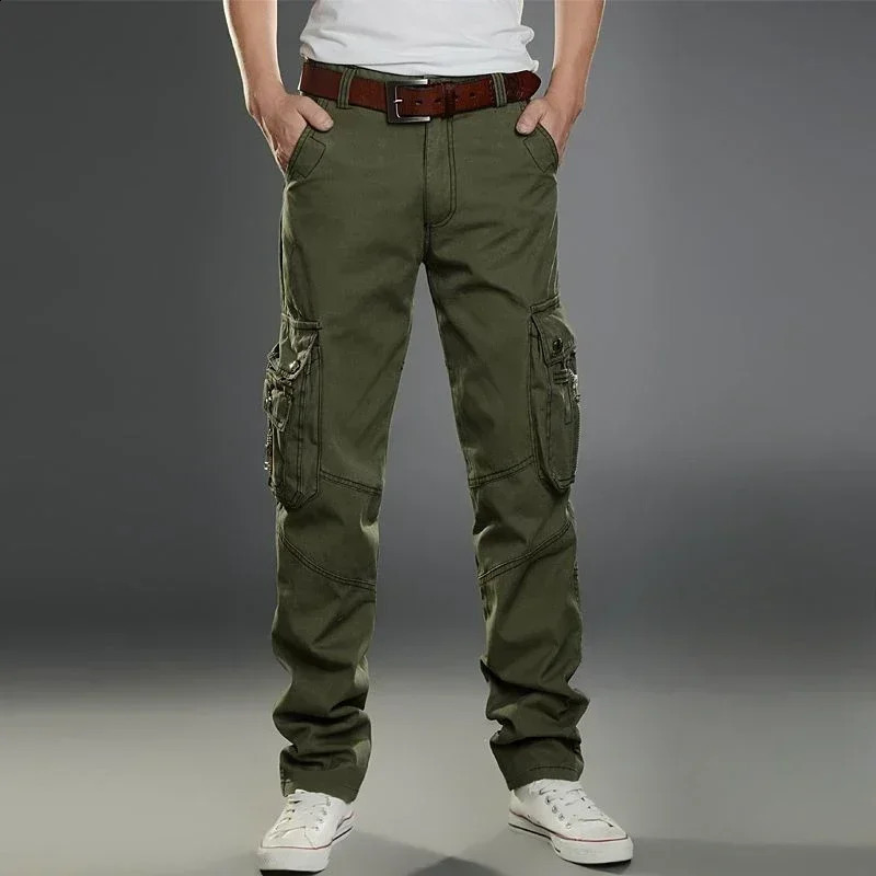 Pantalon de cargaison pour hommes Multi-poche randonnée extérieur pantalon mâle multipocket lâches coton baggy droit d'hiver dans la mode 240824
