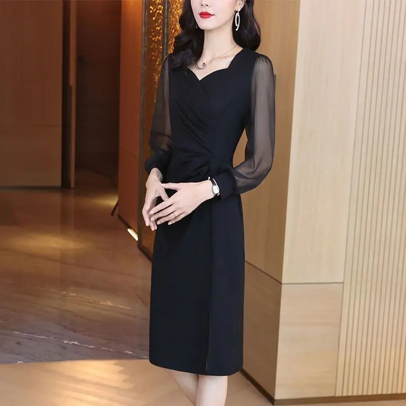 Autumn Winter Temperament Dresses Ladies Fashionable Patchwork Net Yarn Black V-neck Elegant Dress Women Clothes Dress 240824