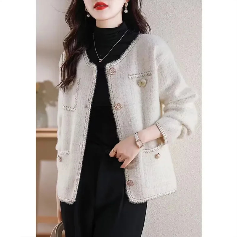 Tempérament hivernal d'automne Pull Solie Fashion Chic bouton cardigan tricot Cardigan Vêtements ONECC