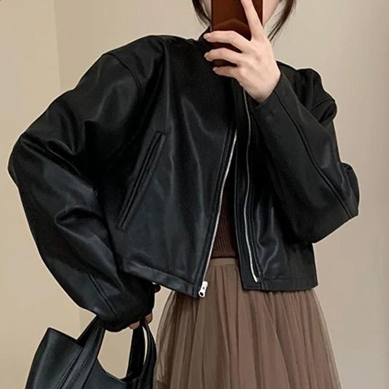 Womens leather jacket black jacket early autumn Korean fashionable retro motorcycle short jacket top 240824
