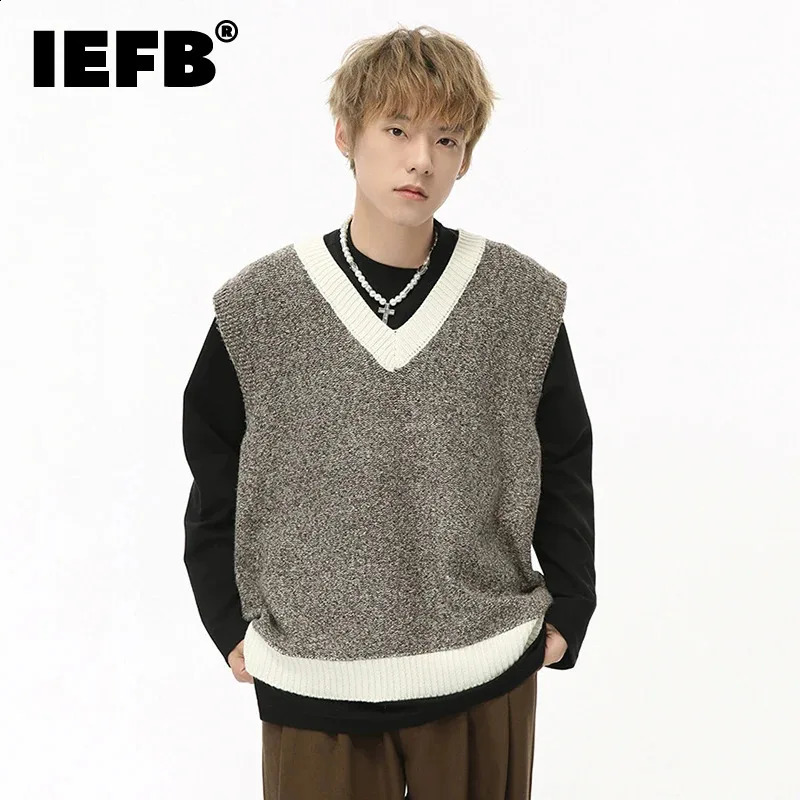IEFB Korean Style Mens Sweater Vest Casual Knitted Contrast Color V-neck Sleeveless Loose Pullover Male Clothing Simple 9C7205 240826