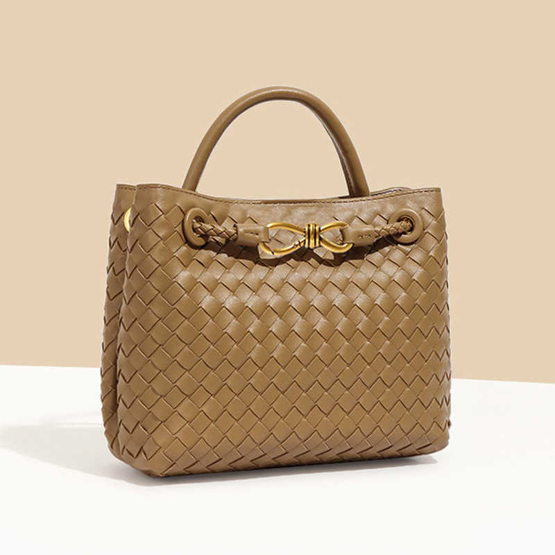 Nouveau sac à main tissé à la main d'automne et hiver