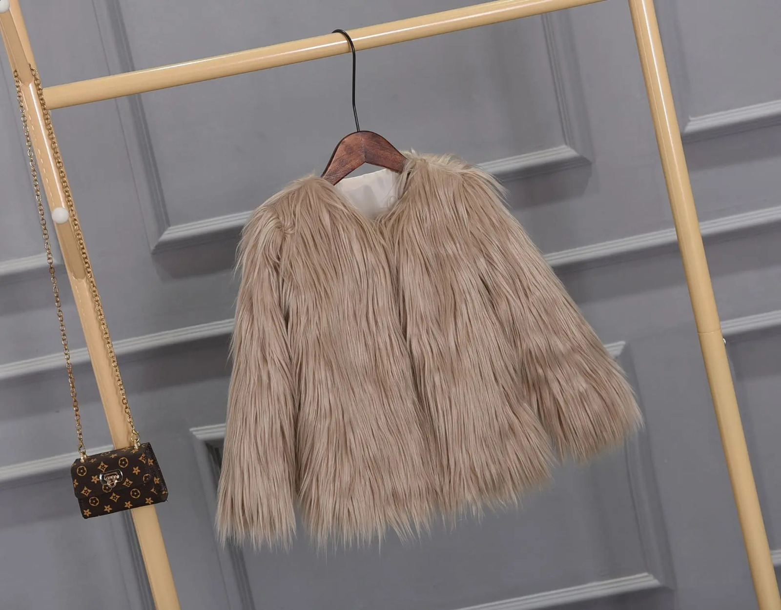 Autumn Winter Fur Artificial Fur Coat Womens Fluffy Warm Long Sleeve Womens Coat Jacket Collarless Coat 240826