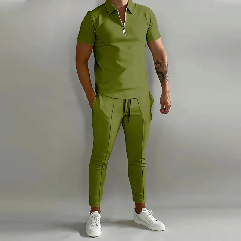 Fashion striped printed mens track and field clothing for spring and summer short sleeved lapel zipper top and pants two-piece set mens sportswear 2