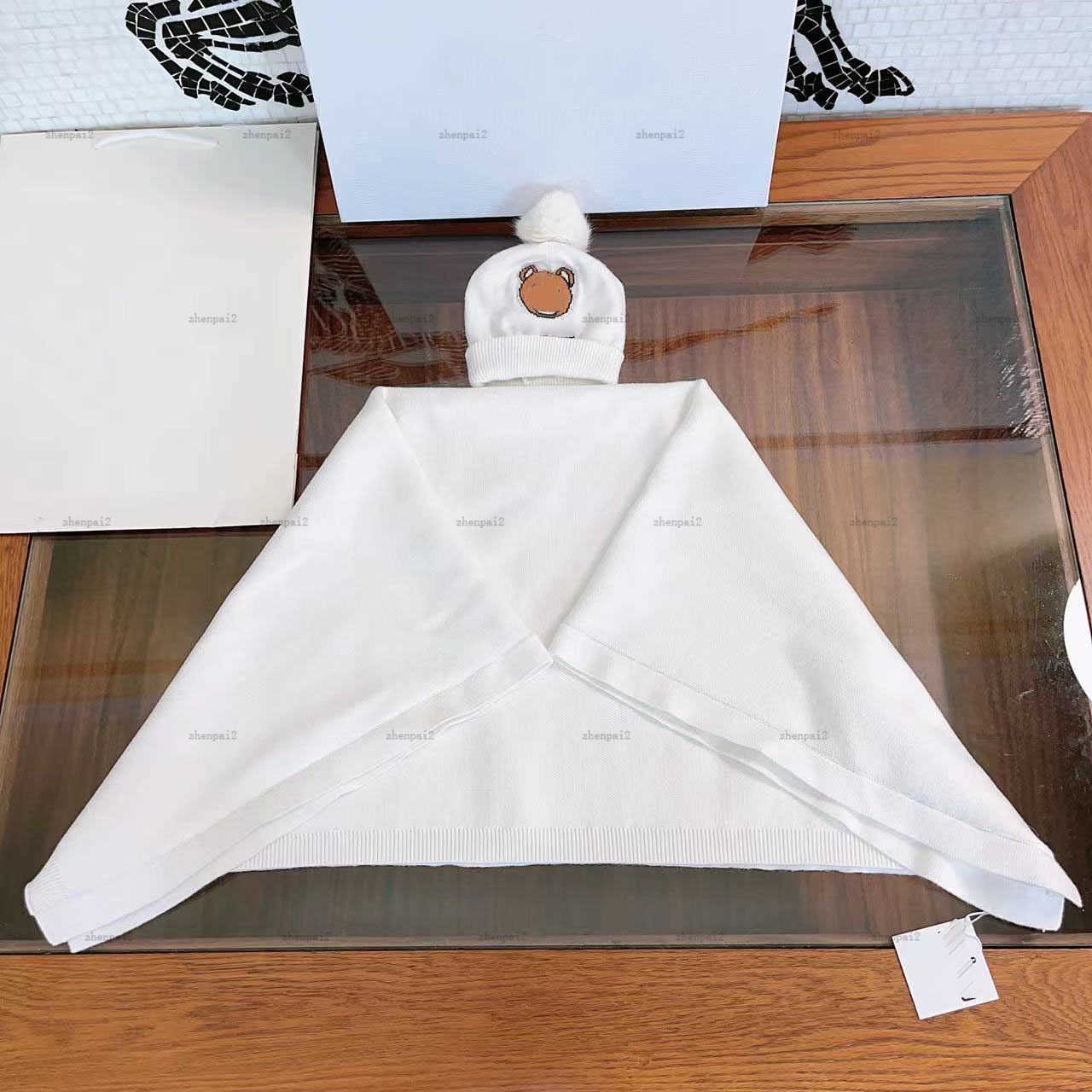 Luxury newborn Blanket set baby infant Two piece set Size 80*80 CM Bear Head Print blanket and knitted hat-image-1022103742