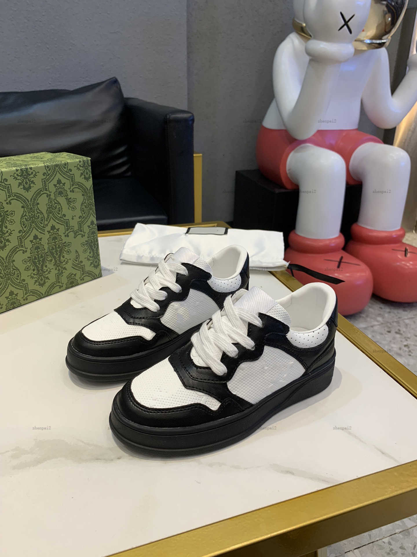 Luxury high quality Lace-Up kids shoes Splicing design Child Sneakers Size 26-35 designer baby casual shoes Box protection