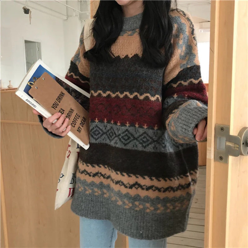 retro womens sweater winter striped Korean version loose knit casual loose womens sweater 240826