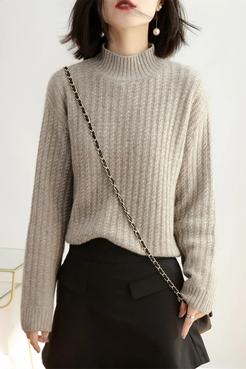 Autumn and winter Small Twist sweater Cashmere Womens Half turtleneck Cashmere Sweater Loose Sweater Pullover Clothes 240824