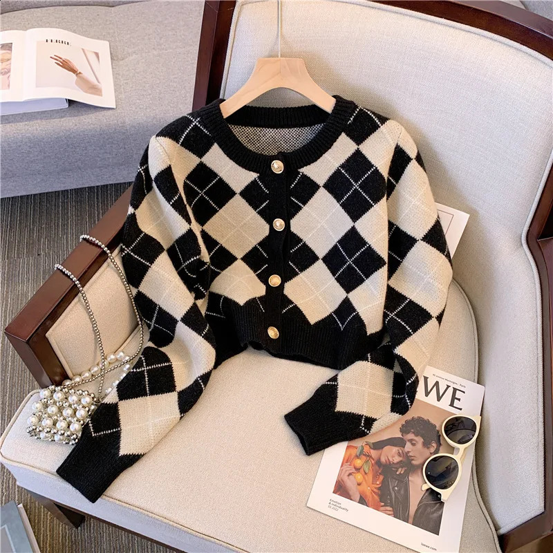 Flat knit sweater cardigan womens retro contrasting color knitted long sleeved O-neck fashionable womens skydiving top 240826