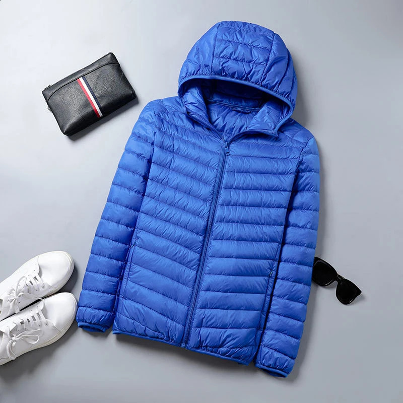 Mens Winter Coat Duck Down Jacket Ultra Light Thin Hooded Down Coat Portable Windproof Puffer Parkas Male Overcoat 6XL 240826