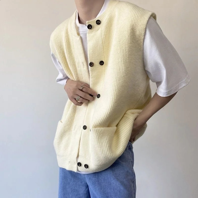 Autumn Spring Korean Trend Double Breasted Cardigan Sweater Vest Round Neck Mens Fashion Knitted Sweatercpat 2A0740 240826