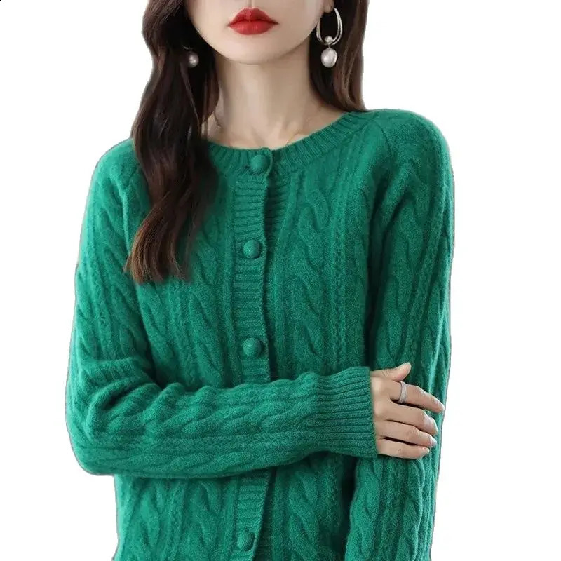 Womens jacket wool knitted cardigan womens coat Spring and Autumn loose warm sweater take off womens top 240826