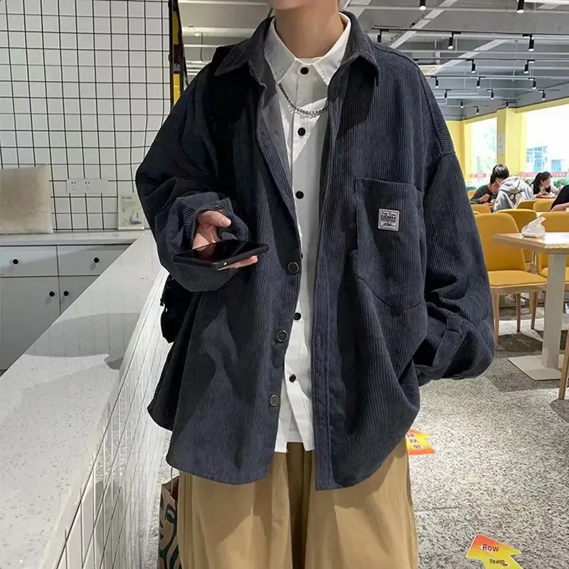 Veste en velours côtelé en velours lâche à manches longues à manches à manches longues à manches longues Sensibilité aux vêtements de style japon