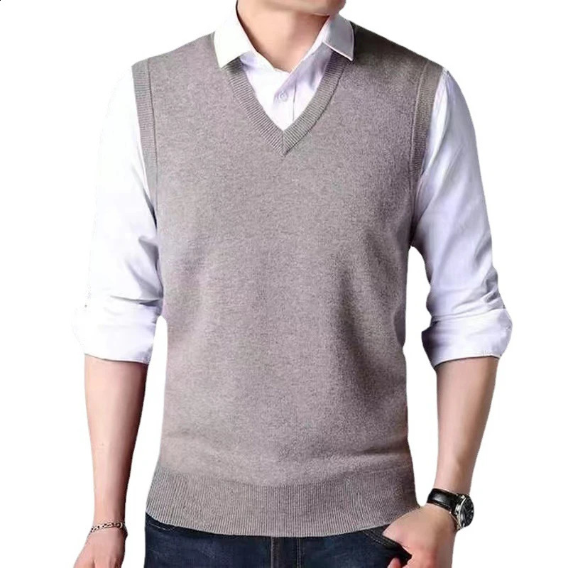 Autumn Winter Mens Knit Sweater Vest Casual V-Neck Warm Sweater Tank Top Mens Classic Solid Color Business Pullovers Vests 240826