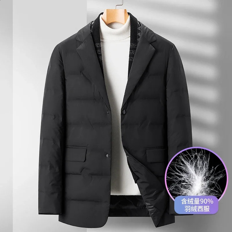 Mens coréen Edition British Style White Duck Down Couleur solide tout adapté à la mince veste décontractée de mode d'hiver 240826