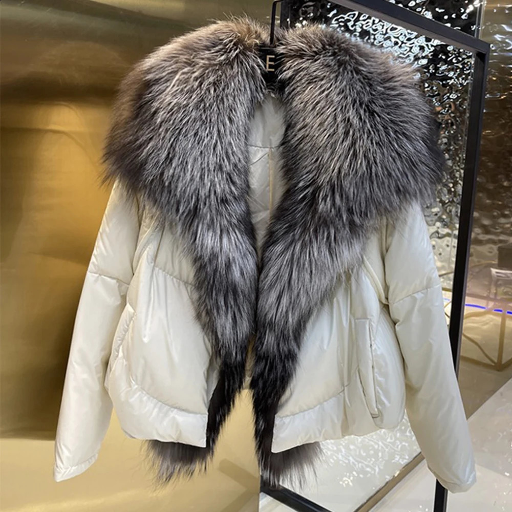 Annsirgra White Duck Womens Jacket Thick and Loose Coat Genuine Fox Fur Collar Coat Fashion 240826
