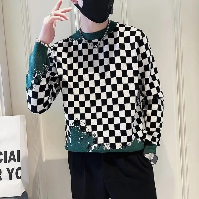 Fashion O-neck splicing fully matched checkered sweater mens clothing autumn casual floral loose warm top 240827