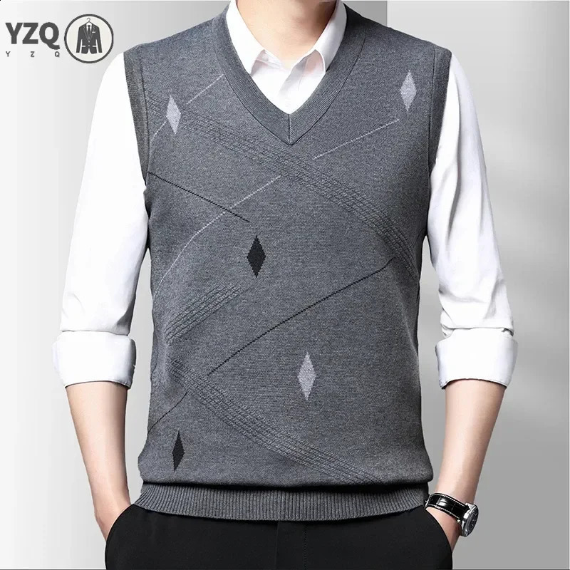 Mens Thickened Casual Sweater Tank Top Autumn and Winter Warm Mens Vest 240826