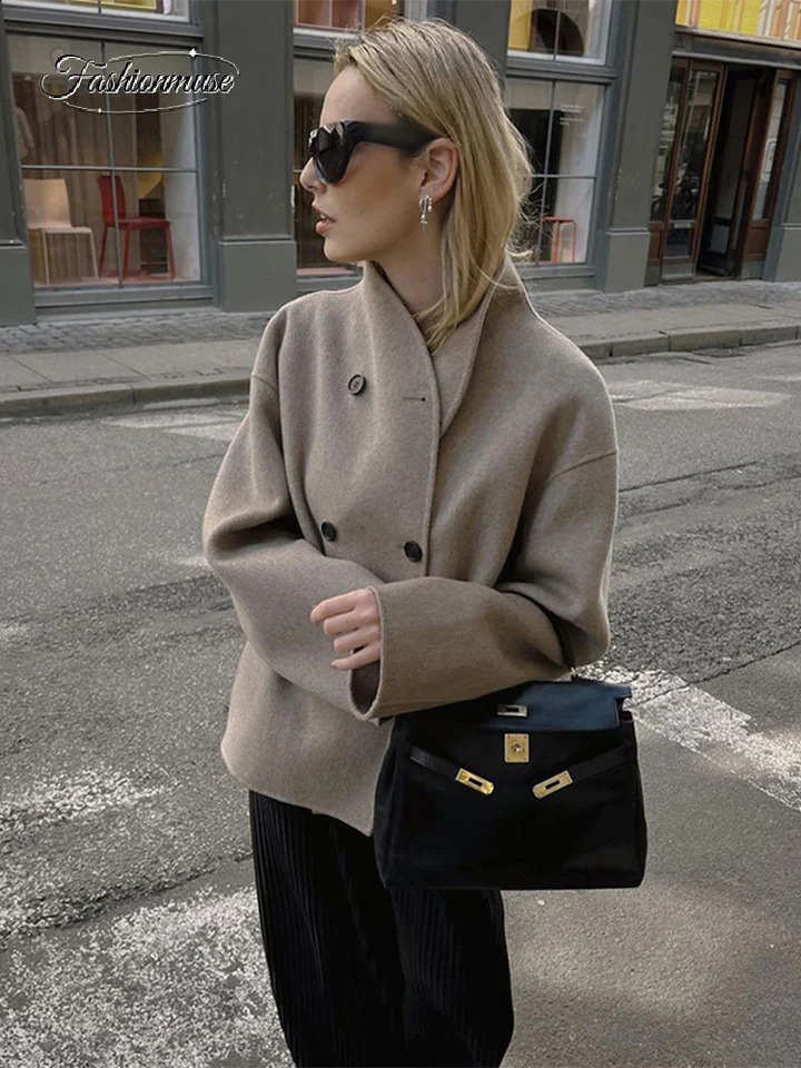 Retro solid double breasted wool coat womens casual warm standing collar long sleeved jacket 2024 womens street jacket 240827