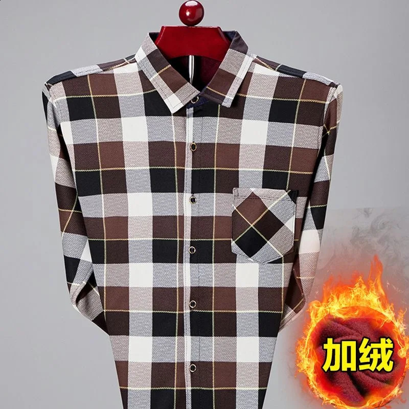 Autumn and Winter Fashion Trend Plus Fleece Thick Warm Shirt Mens Casual Loose Comfortable Plaid Long-Sleeved Shirt 240826