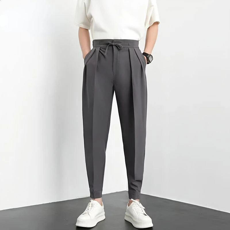 Fashion Men Pantalon décontracté taille élastique Petit pieds mince de style coréen pantalon palissé pantalon mâle pantalon streetwear i66 240826