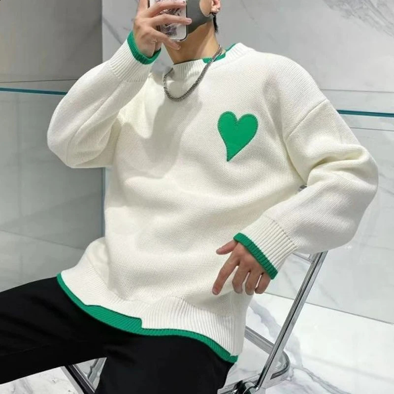 Autumn and winter round neck long sleeved fashionable sweater mens two-piece set with floral high street embroidery contrasting color top 240827