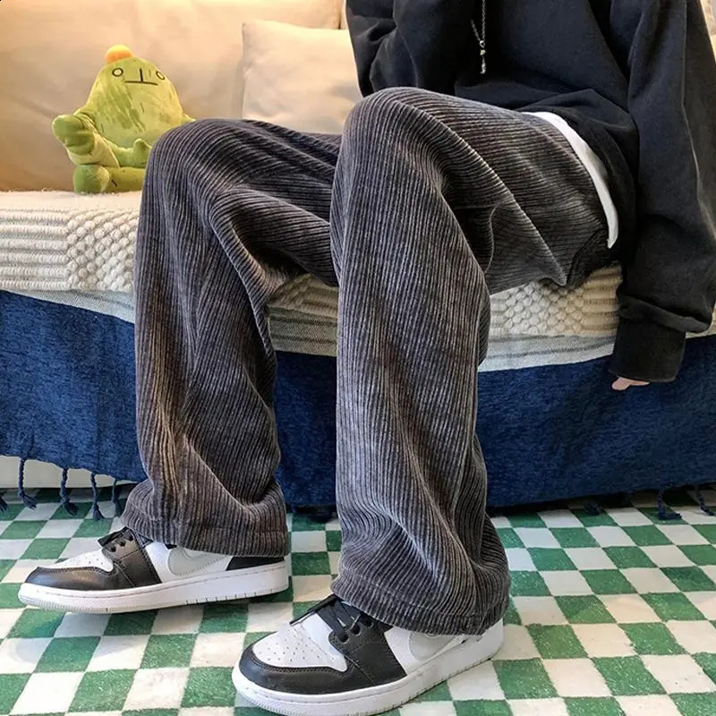Men d'automne pantalon de jambe large pantalon en velours côtelé en boucle de boucle de swuku jogging décontracté couleur pantalon cargo simple p