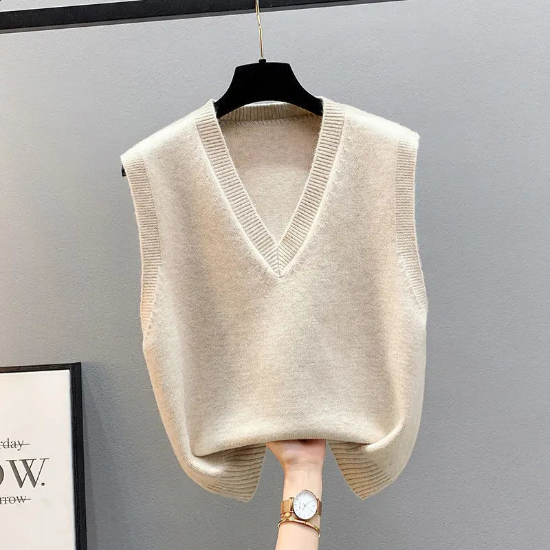Spring and autumn womens sweater vest spring and autumn fashion item sleeveless V-neck casual young style solid knit top with floral pattern 240827