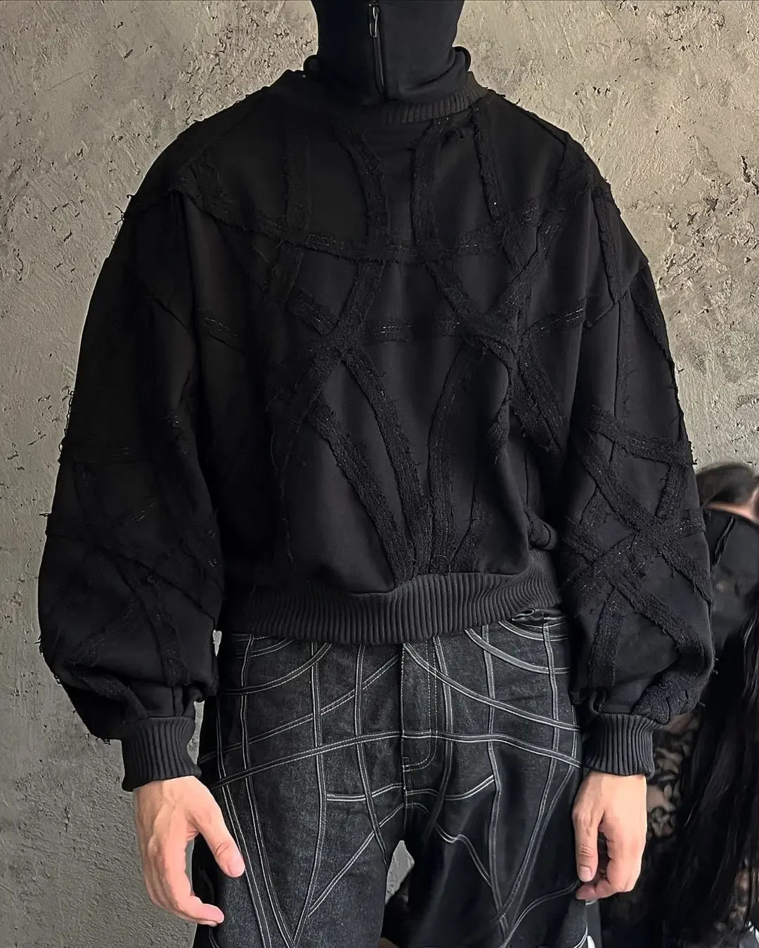 Retro Black Gothic Sweatshirt Patchwork Striped Long Sleeved Sweater Hip Hop Harajuku Men and Women Streetwear 240827