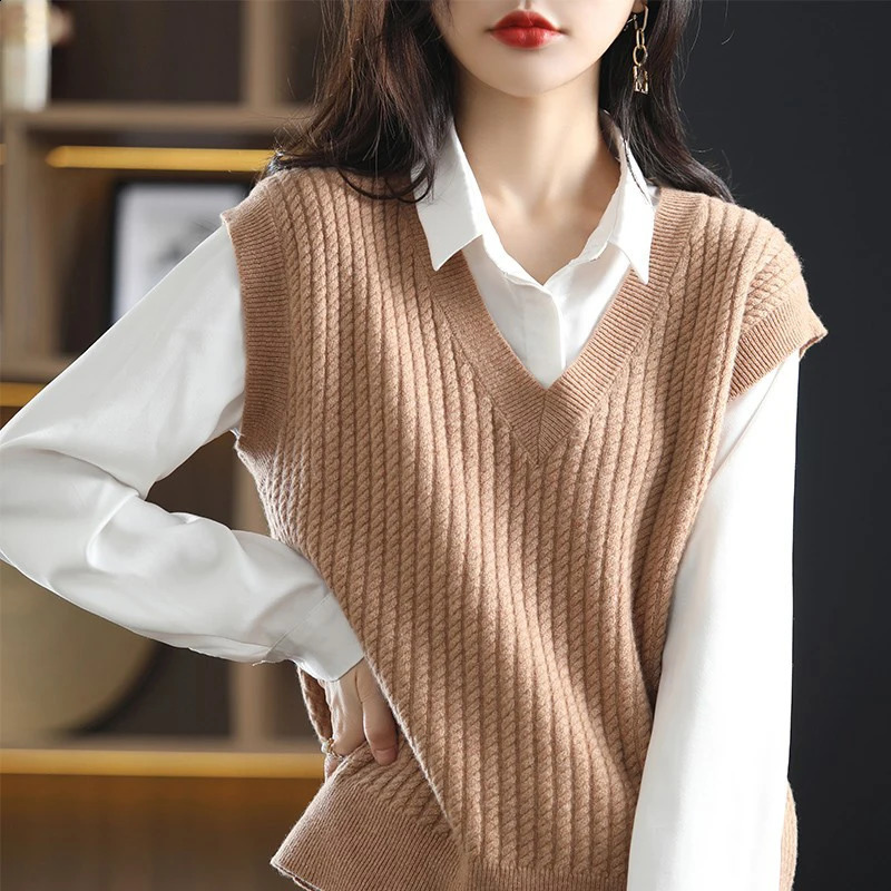 Korean style solid color sweater vest womens winter sleeveless knitted vest top womens casual cashmere zipper womens 240827