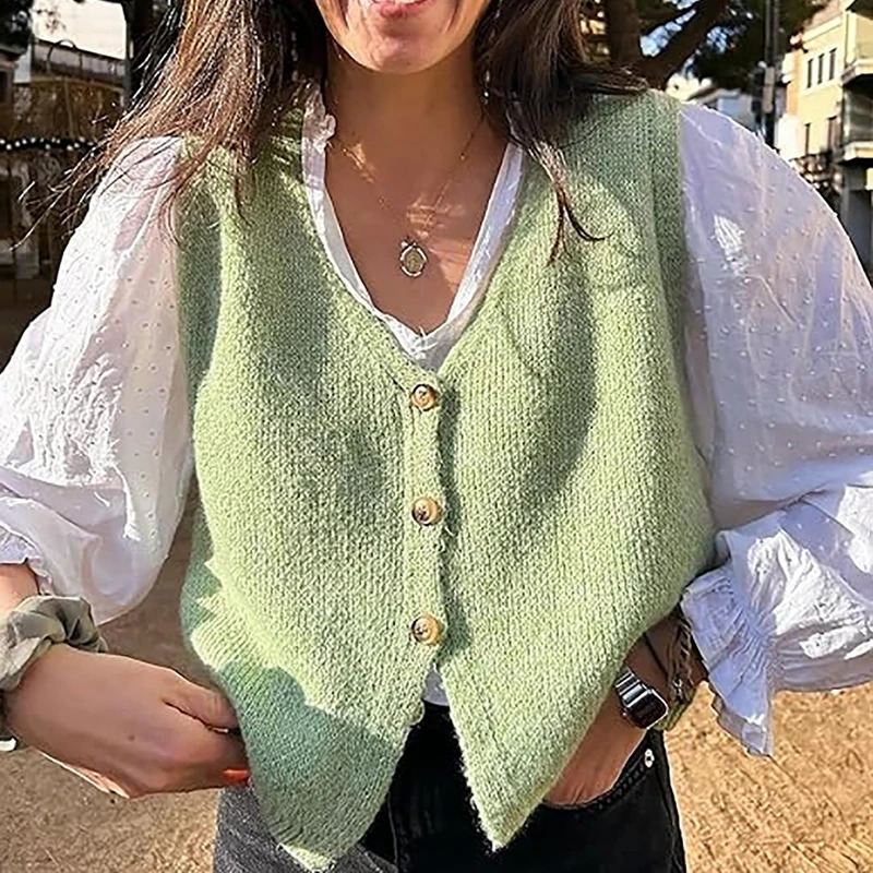 Womens knitted vest with casual buttons front V-neck sleeveless crop vest pre Y2K aesthetic sweater retro streetwear 240827