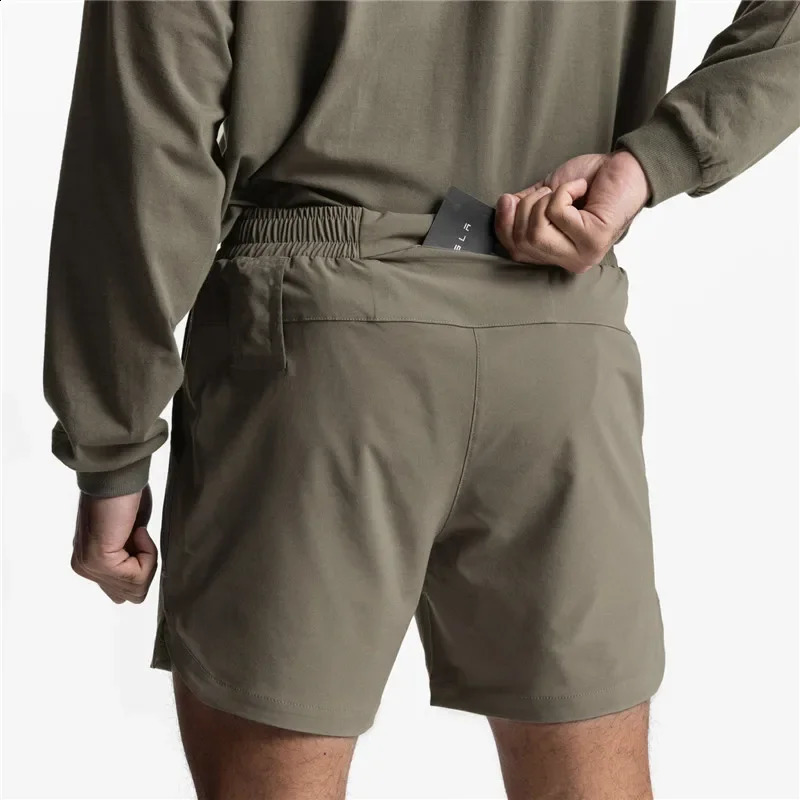 2023 Summer Gym Jogging Exercise Shorts Mens Sports Fitness Quickdrying Multiple pockets Running Men Casual 240826Z