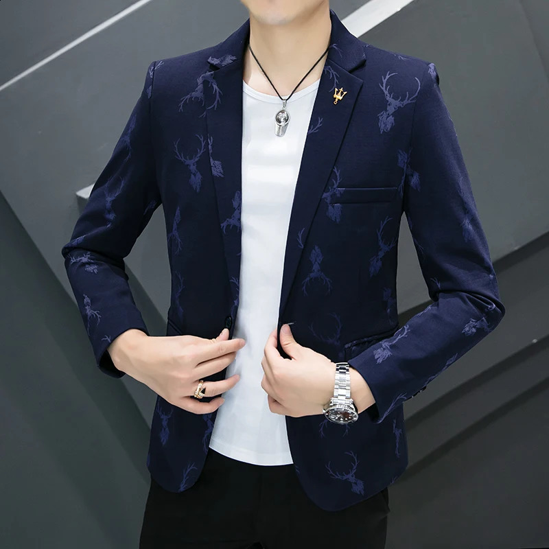 La veste de costume décontractée est à la mode et belle avec la tendance de la version coréenne des jeunes Slim Trend Mens Small Suit 240827