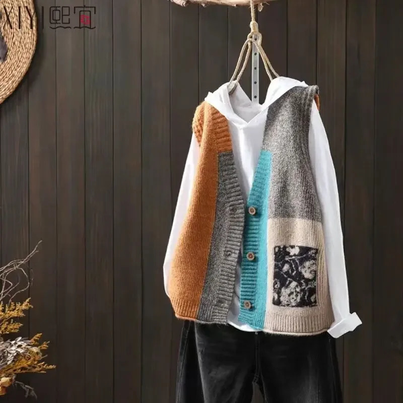 Spring and summer womens open V-neck sleeveless button print splicing work loose retro fashion casual sweater vest top 240827