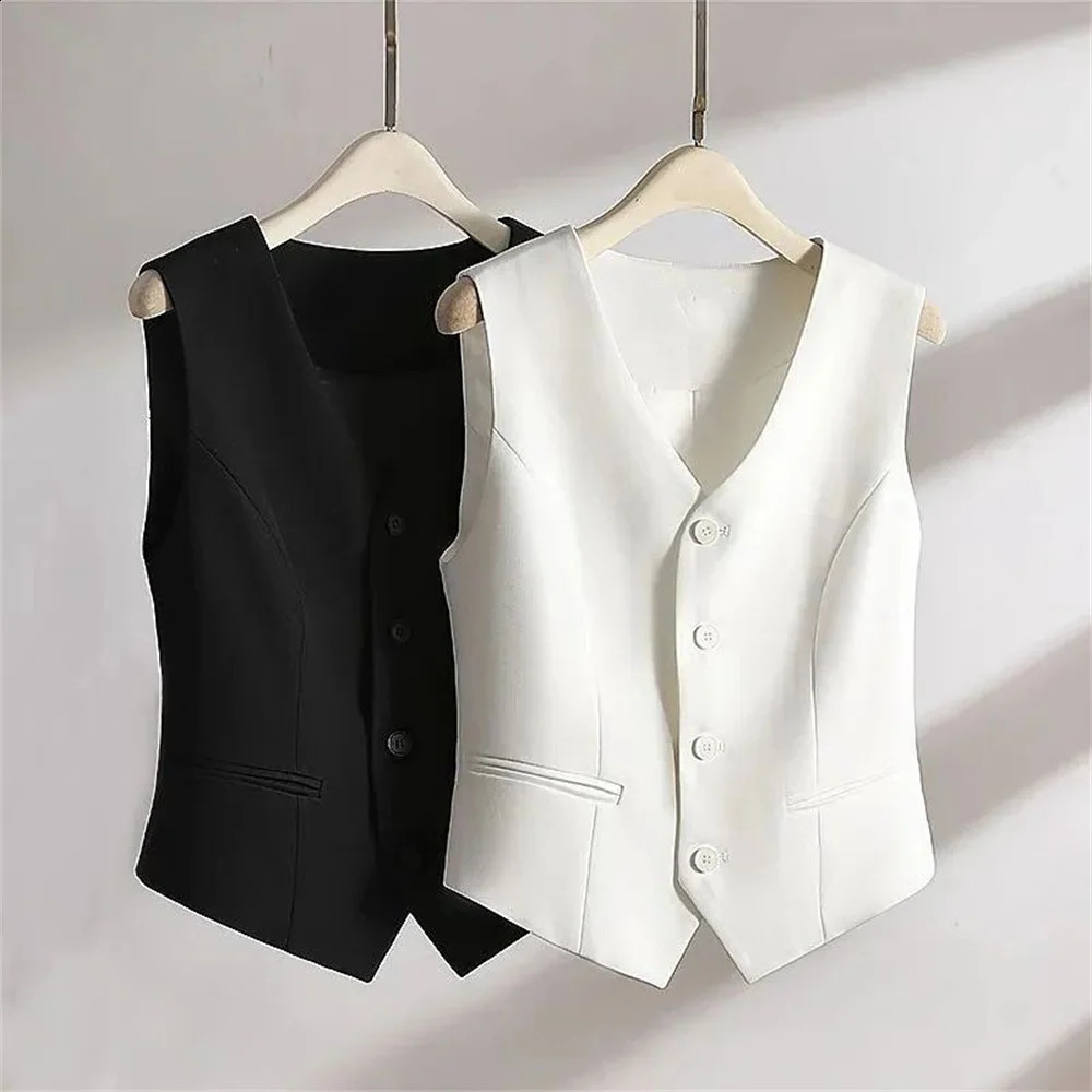 Womens V-neck single chest hollow crochet vest sleeveless waist coat cotton coat retro casual loose knit cardigan sleeveless strapless 240827