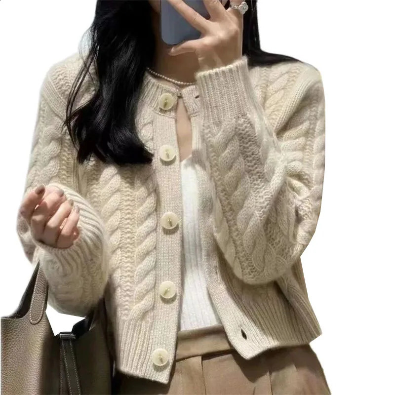 Fashion Sweater Coat Women Autumn Long Sleeve Solid Color Single-breasted Loose Knitted Cardigan Female Casual Short Tops 240828